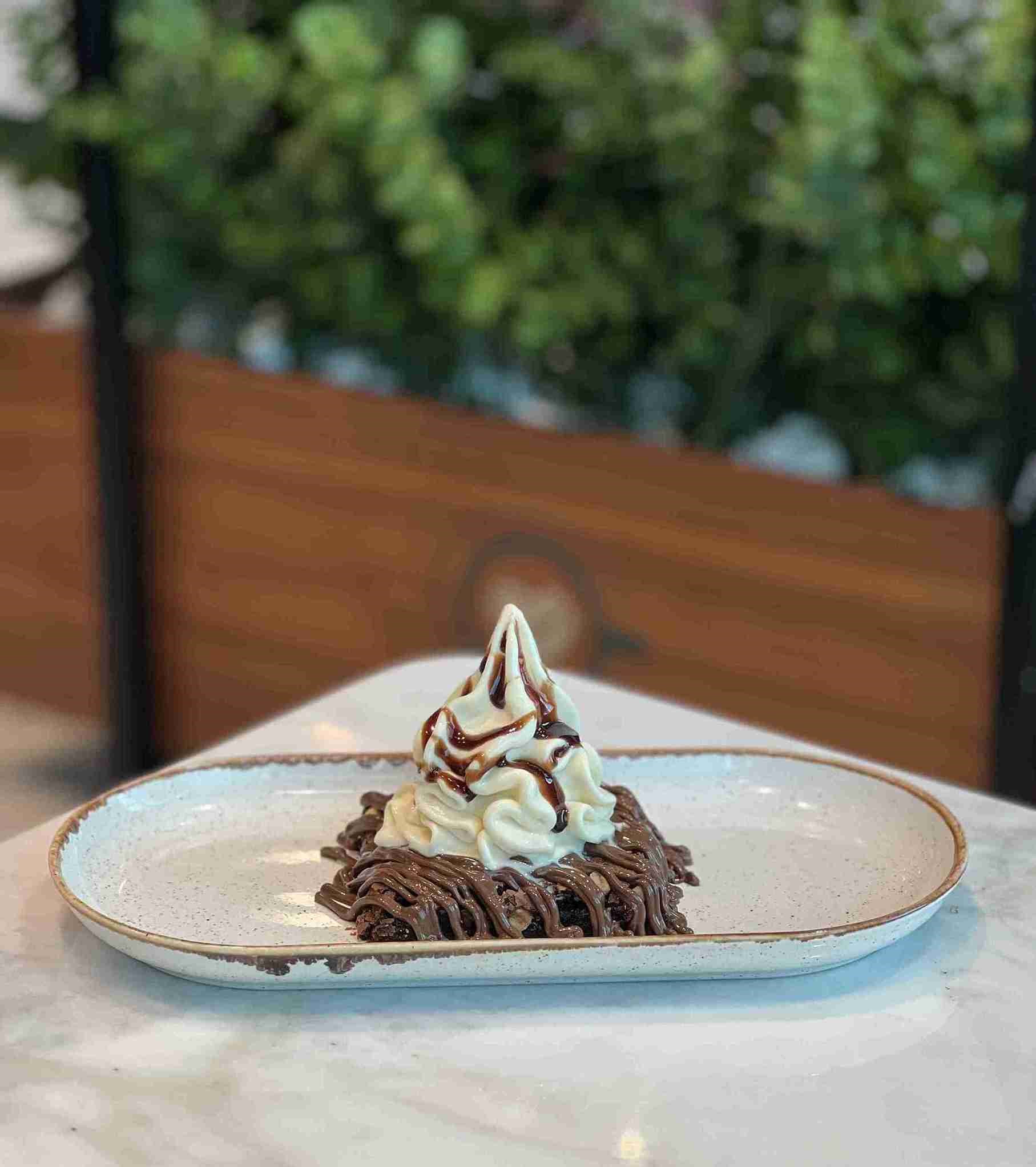 Cookie Brownie with Ice Cream